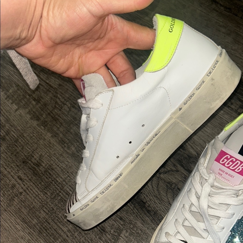 Golden Goose White and Green Sneakers with Distress Appeal Luxury Sneakers Sz 37 - Picture 4 of 11